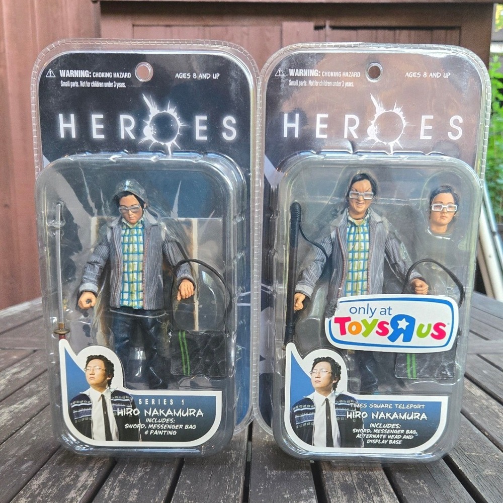 Mezco Heroes Hiro Nakamura Action Figure Lot Standard & TRU Exclusive